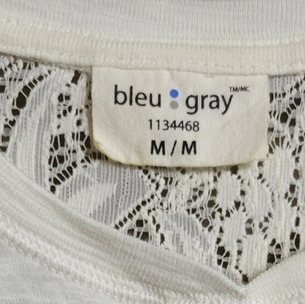 bleu gray off white longsleeve lace detailed Medium 1/2 button down crew neck - Picture 6 of 6